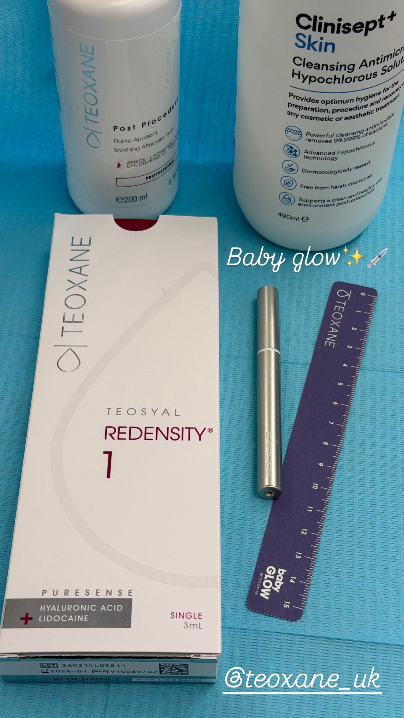 babyGLOW™ 治疗准备：TEOSYAL® Redensity 1 包装盒、Teoxane 术后舒缓液与测量尺